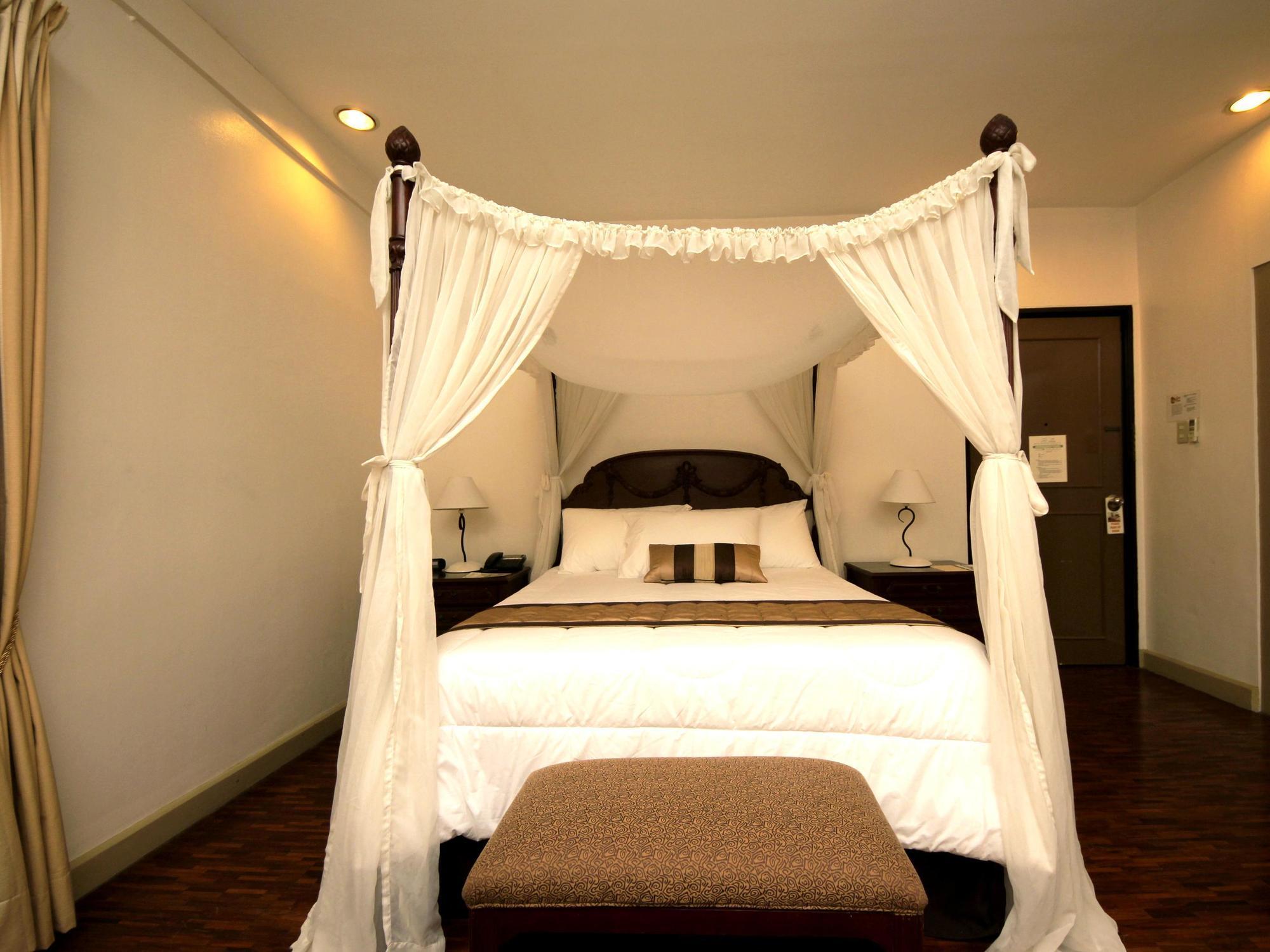 Casa Pura Inn And Suites Quezon City Dış mekan fotoğraf