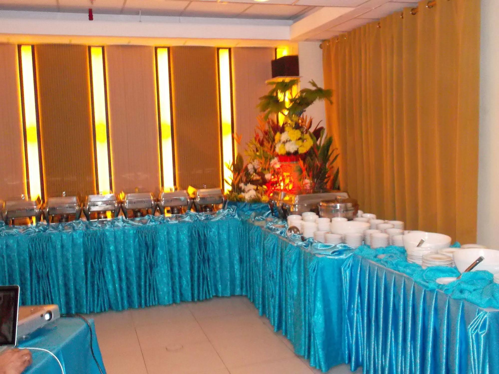 Casa Pura Inn And Suites Quezon City Dış mekan fotoğraf