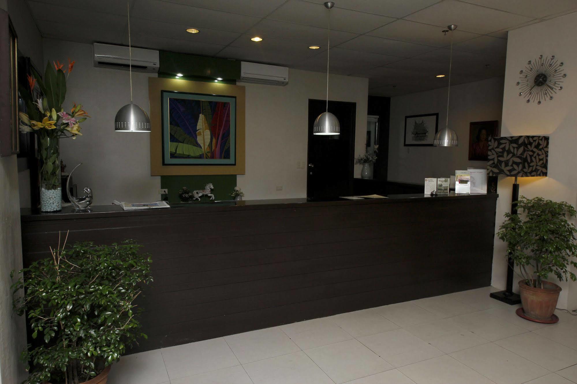Casa Pura Inn And Suites Quezon City Dış mekan fotoğraf