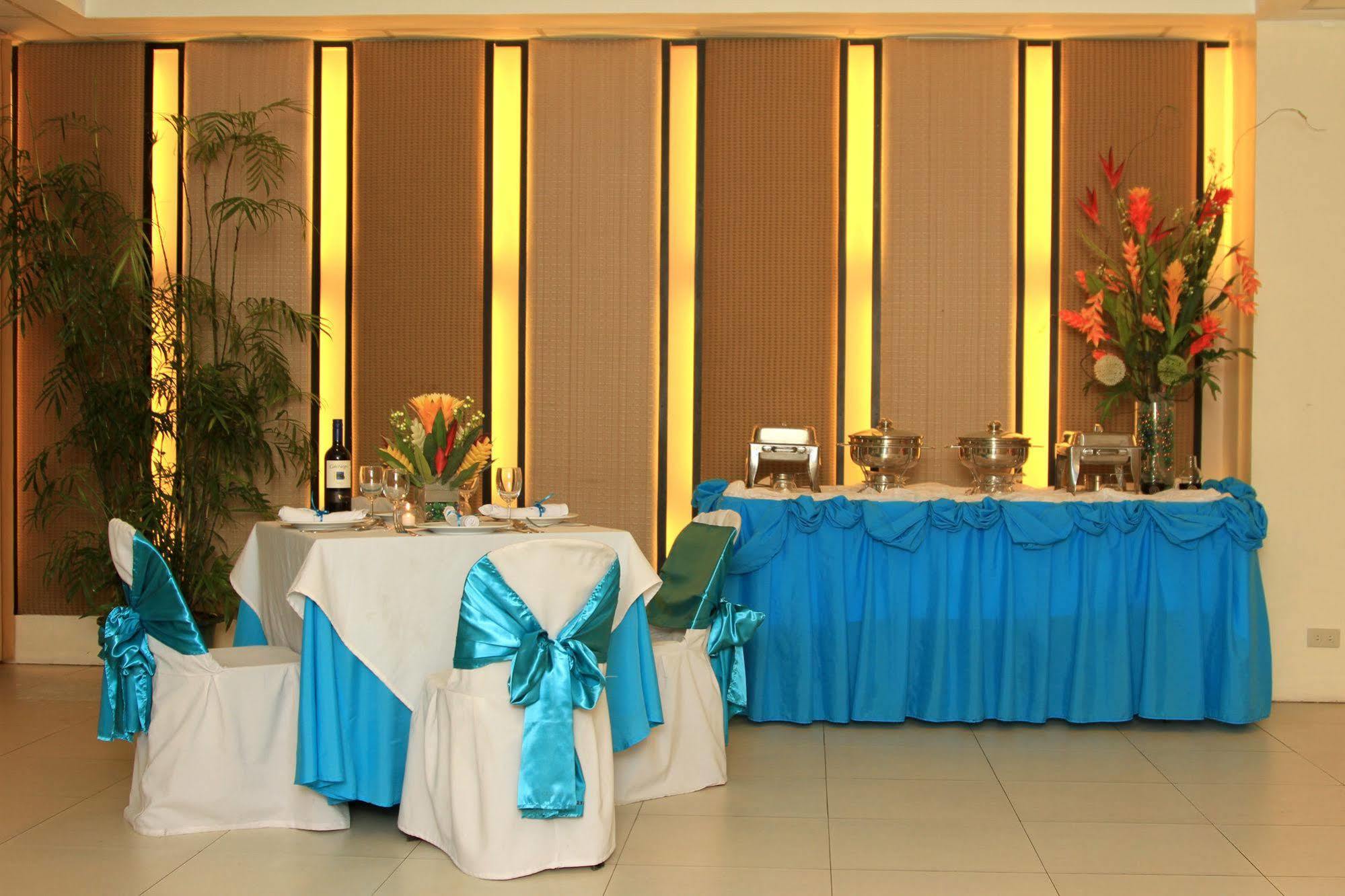 Casa Pura Inn And Suites Quezon City Dış mekan fotoğraf