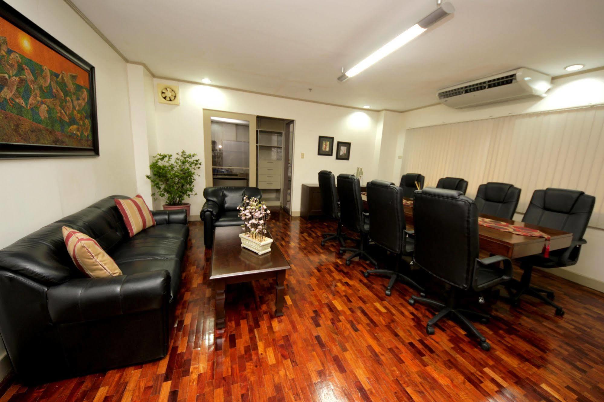 Casa Pura Inn And Suites Quezon City Dış mekan fotoğraf