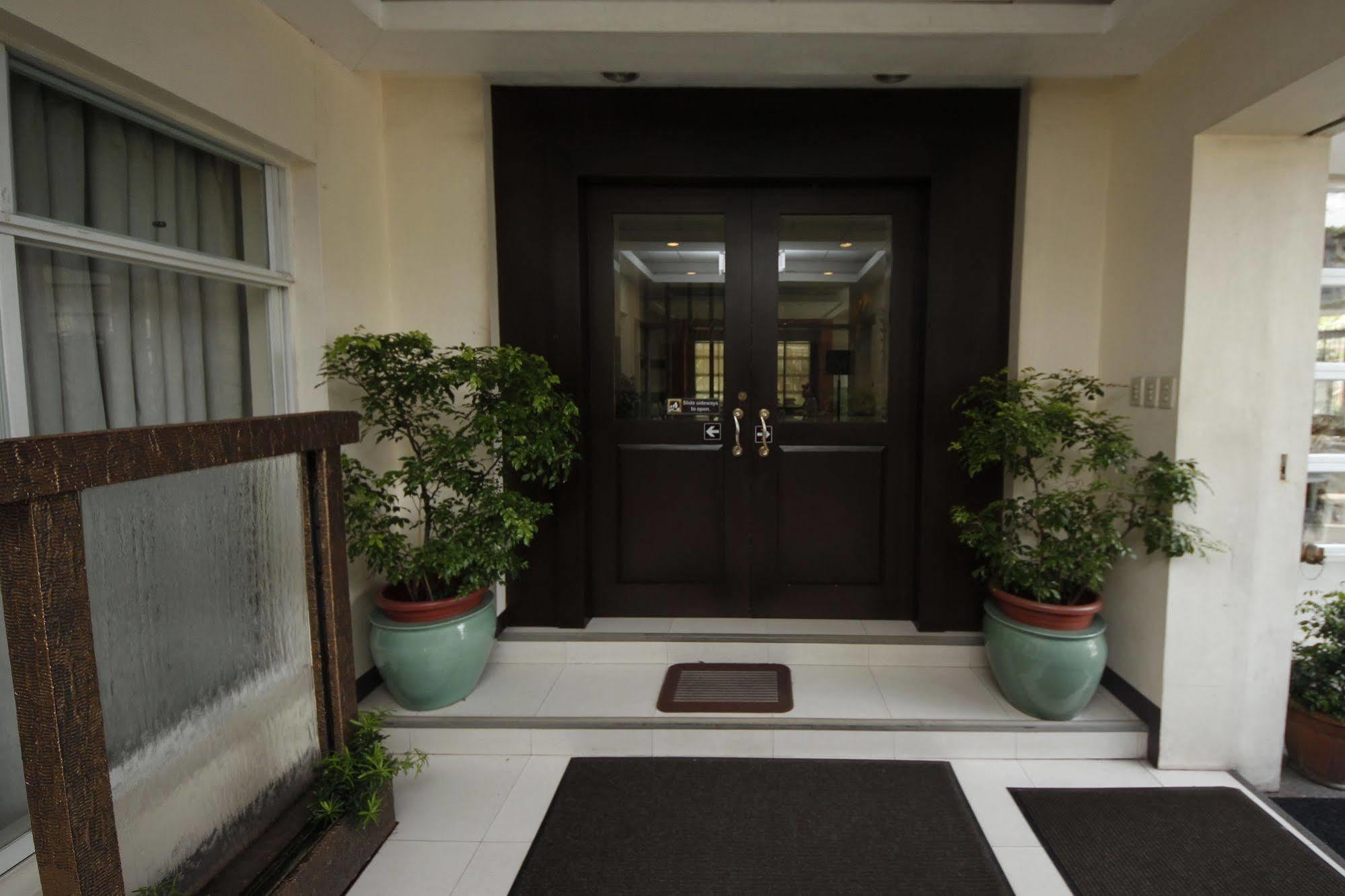 Casa Pura Inn And Suites Quezon City Dış mekan fotoğraf